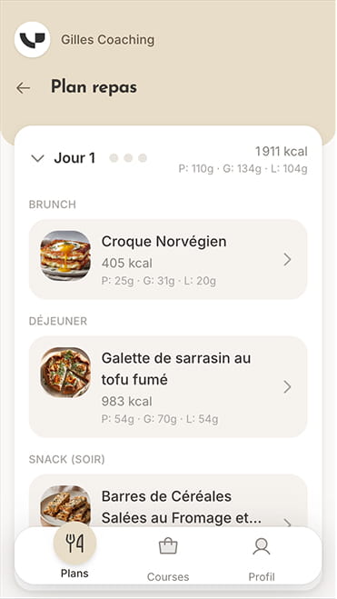 Portail coaché Promealplan sur mobile affichant le calendrier hebdomadaire du plan repas